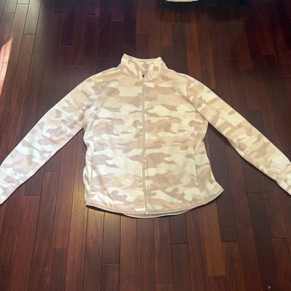Old Navy Active Pink Camouflage Zip Jacket - Picture 2 of 9
